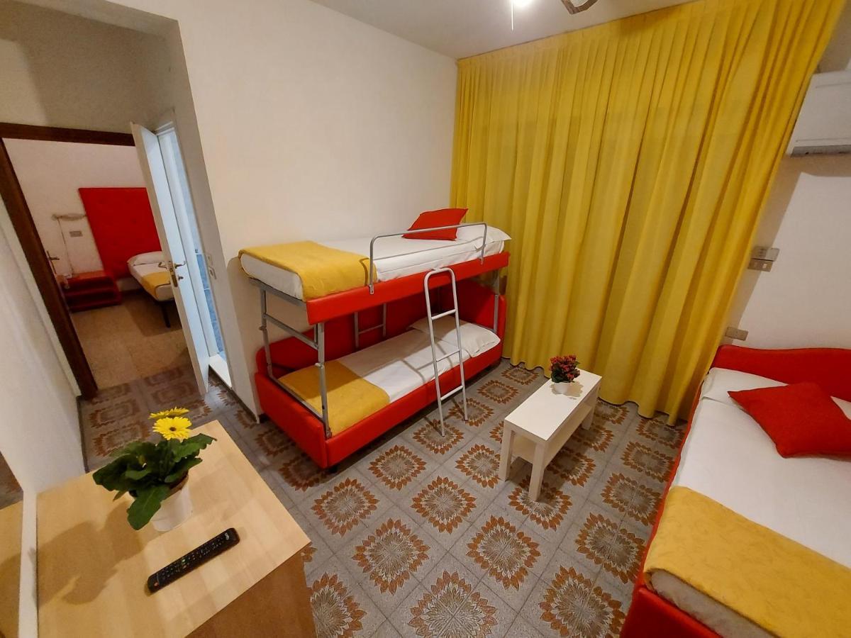 Hotel Senza Pensieri ריצ'יונה מראה חיצוני תמונה