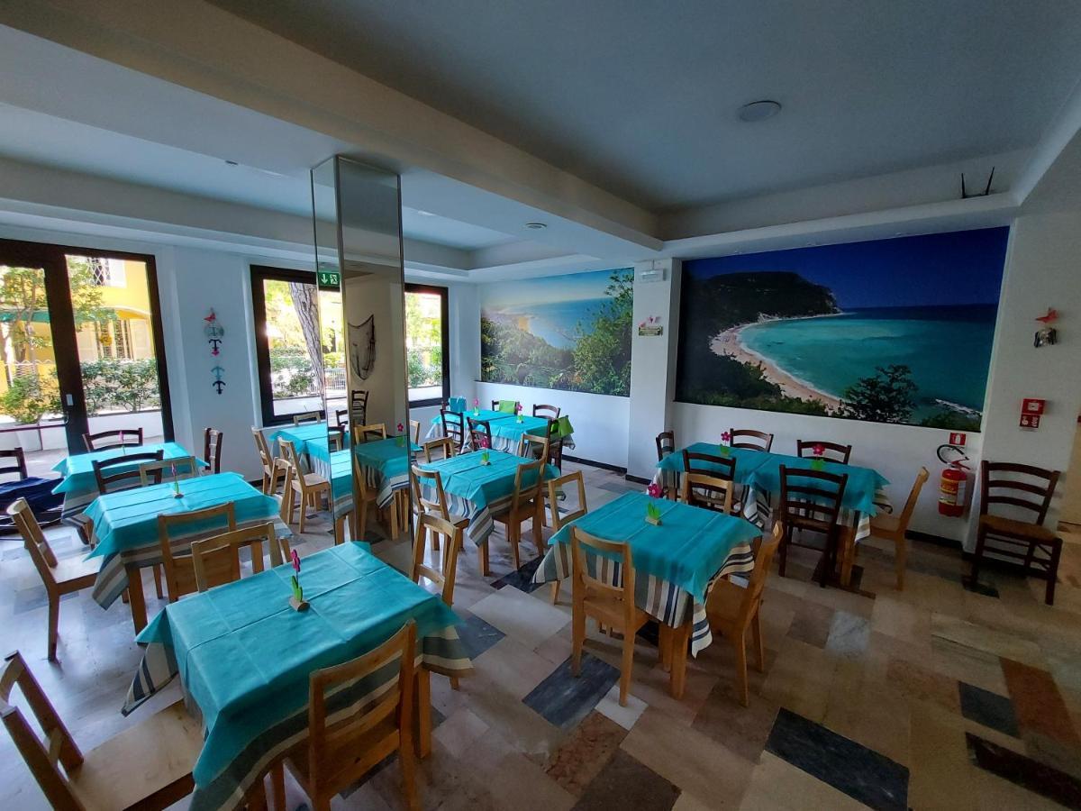 Hotel Senza Pensieri ריצ'יונה מראה חיצוני תמונה