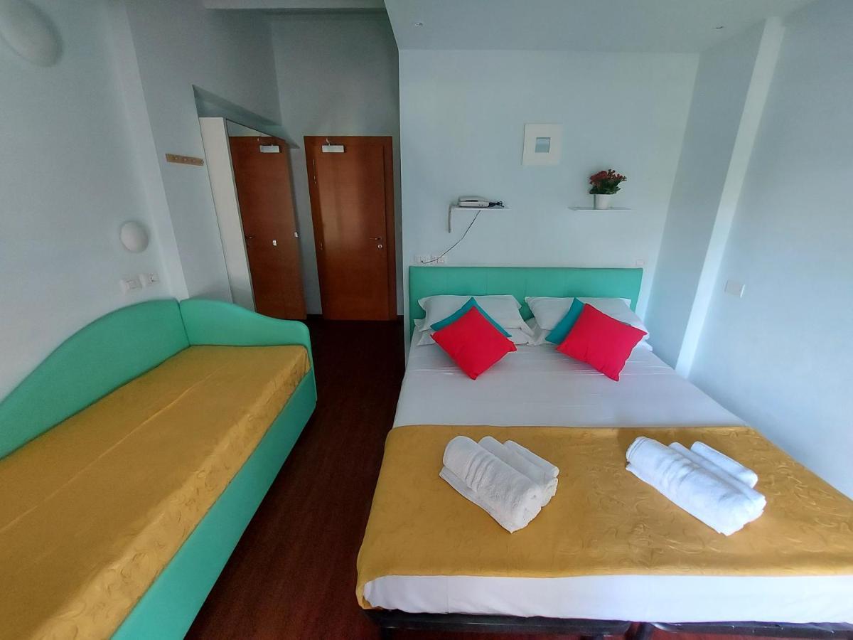 Hotel Senza Pensieri ריצ'יונה מראה חיצוני תמונה