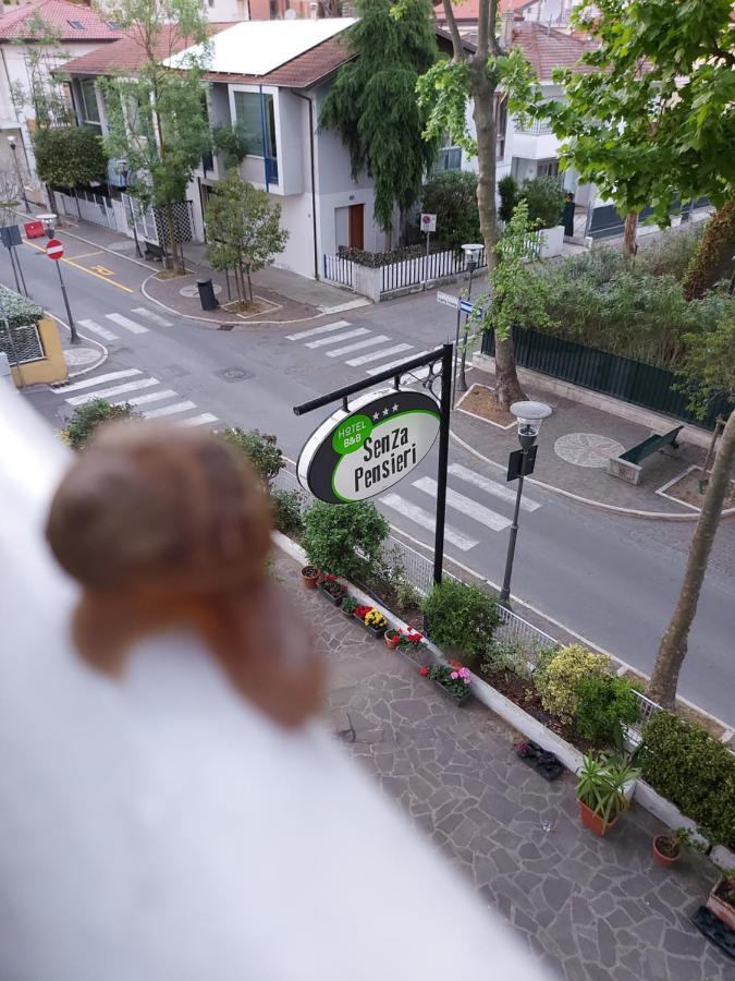 Hotel Senza Pensieri ריצ'יונה מראה חיצוני תמונה