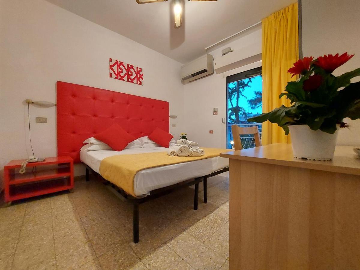 Hotel Senza Pensieri ריצ'יונה מראה חיצוני תמונה