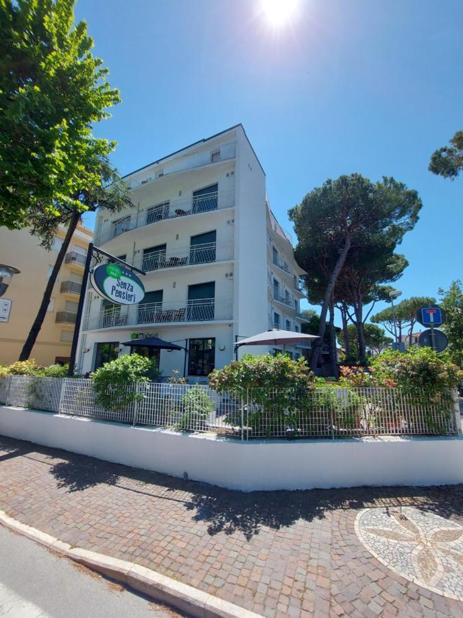 Hotel Senza Pensieri ריצ'יונה מראה חיצוני תמונה